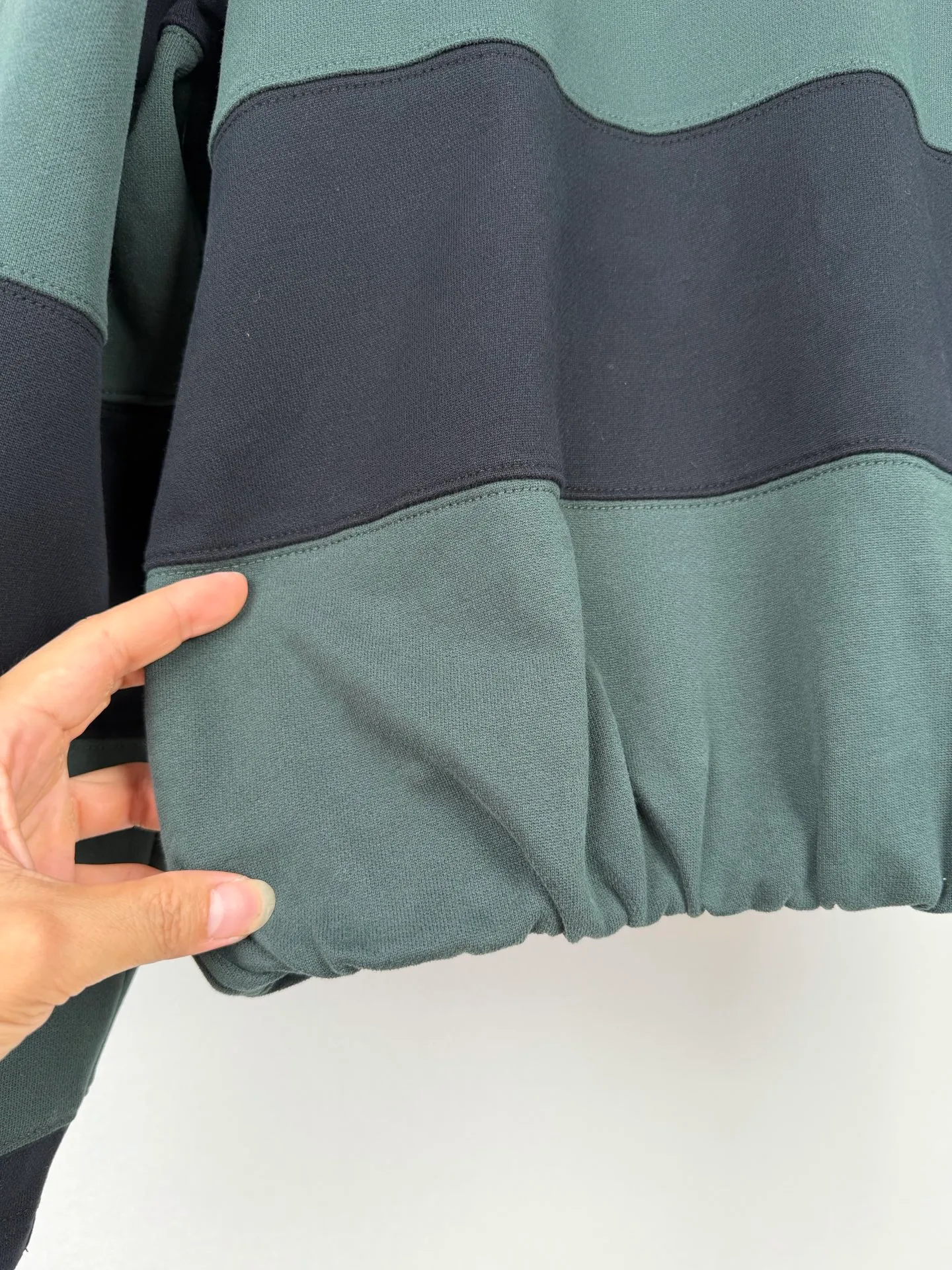 Acne Studios 26SSRetro leather lapel contrast striped sweatshirt purchased and developed by Authentic 5469, custom dyed double-ply terry sweatshirt material, exquisite technical leather, template embroidery, fabric wash, customized 1:1 leather tag, customized 1:1 buttons, customized 1:1 trademark, loose fit Size: S M L XL